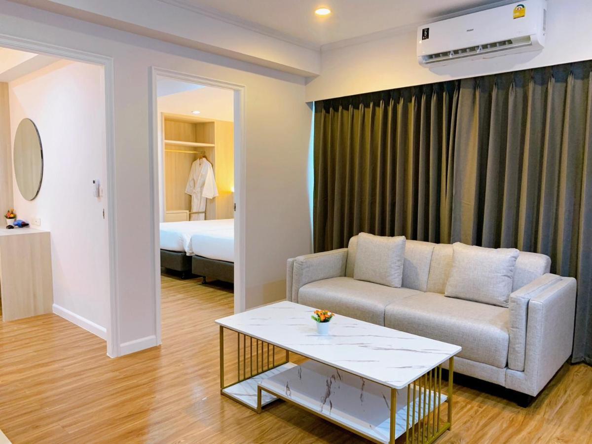 Miloft Sathorn Hotel - Sha Plus Certified Banguecoque Exterior foto